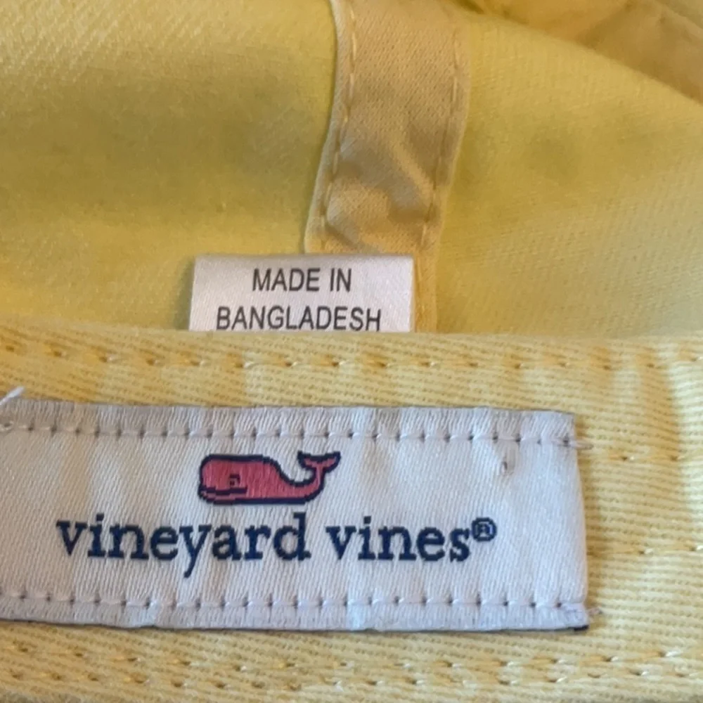Vineyard Vines baseball cap w/whale logo